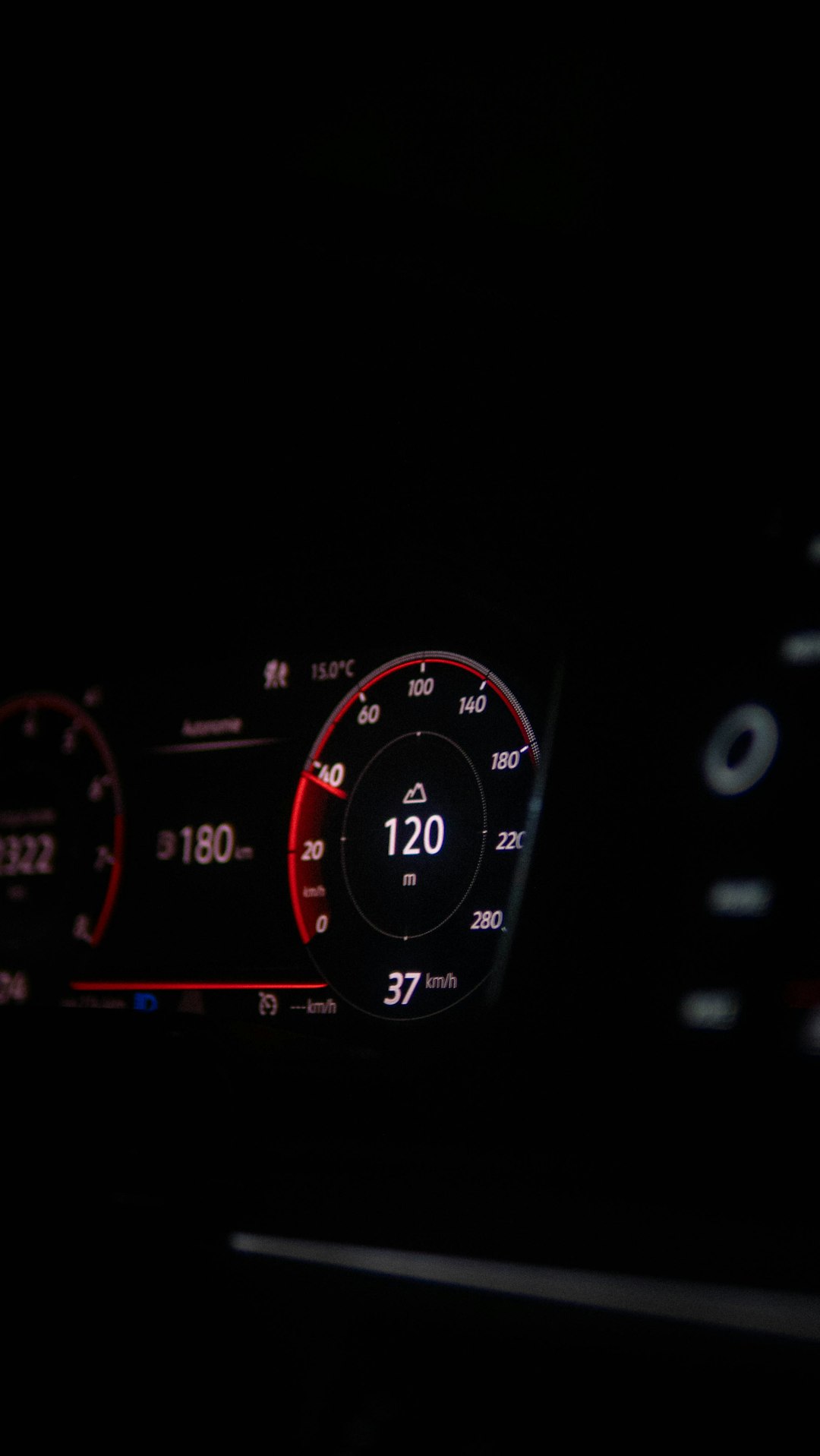 Dashboard mobil dengan speedometer dan RPM gauge
