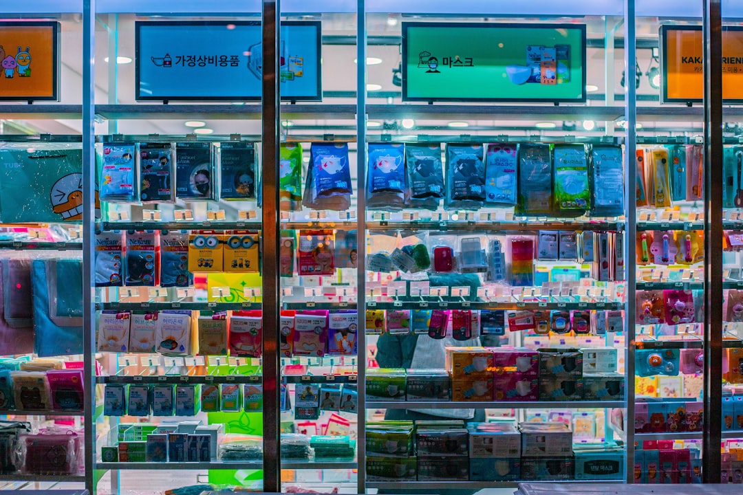 Japanese smartphone store with plan comparison displays